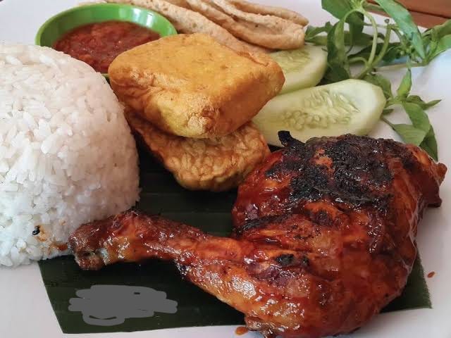 AYAM BAKAR (PAKET)