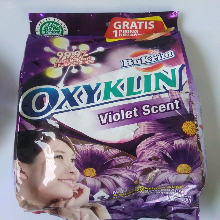 Detergen Bukrim OxyKlin Violet Scent 2