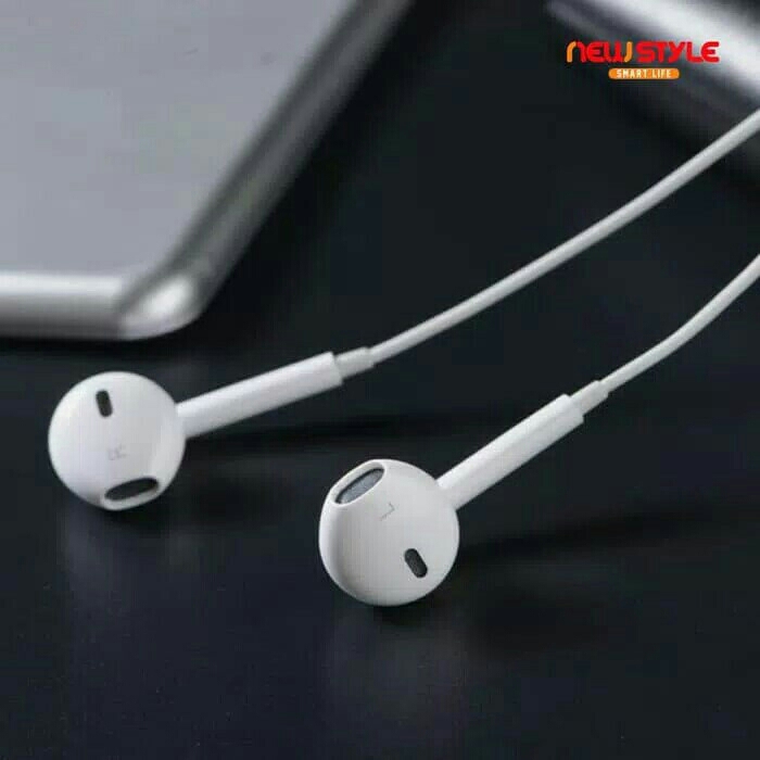 Earphone 4