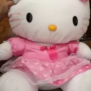 Hello Kitty Ukuran Besar 2