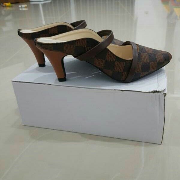 High Heels AB11 Coklat 2