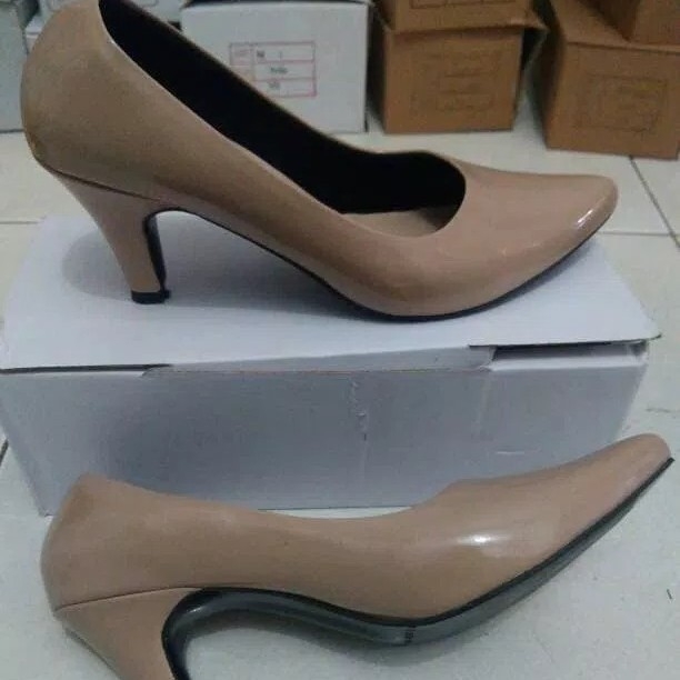 Highheels Glossy Mocca 2