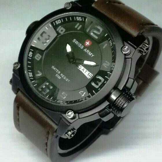 Jam Tangan Pria Swiss Army 3