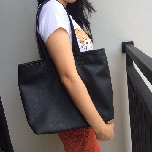 New Cleo Tote Bag 2