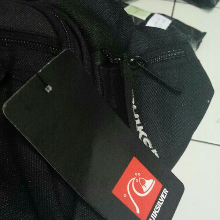 Quiksilver Loreng - Tas Pinggang Pria 2