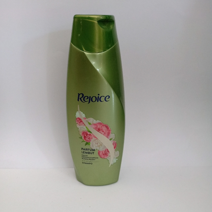 REJOICE PARFUM LEMBUT 170ML 2