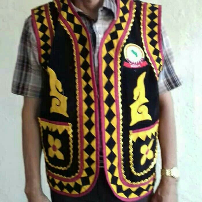 Rompi BATIK NIAS  2