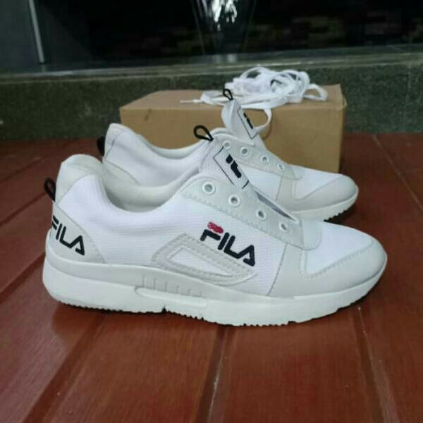 SEPATU FILLA GEBBY HITAM 2