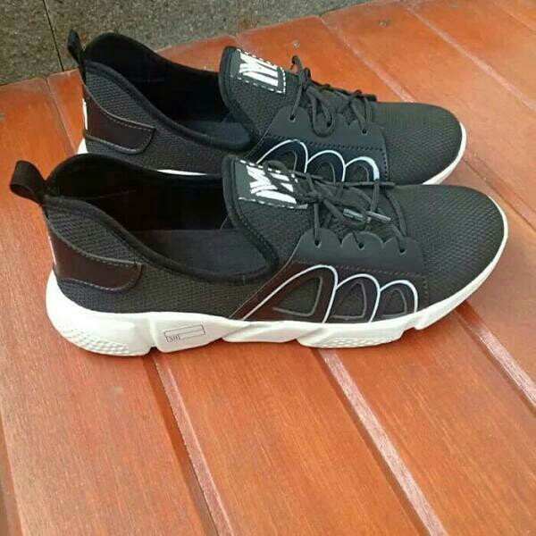 SEPATU KETS MIMI HITAM 2