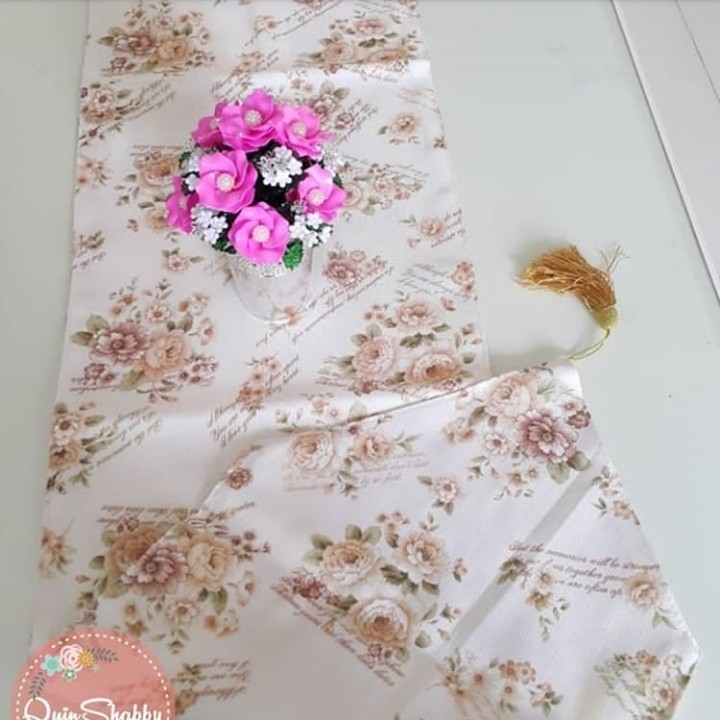 SHABBY TABLE RUNNER 3