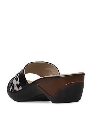 Sandal Kelom Wanita IYC 634 CBR SIX 4