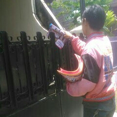 Sebar brosur door to door 3