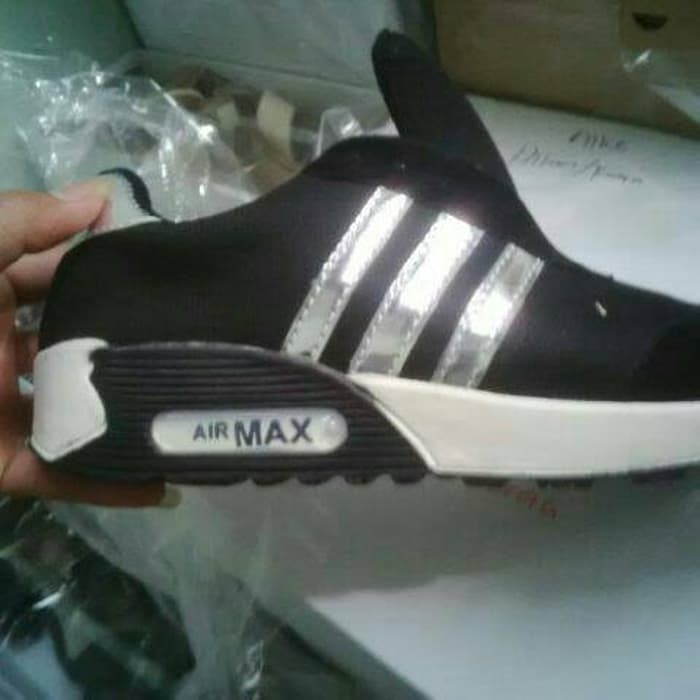 Sepatu Adidas Airmax Hitam 2