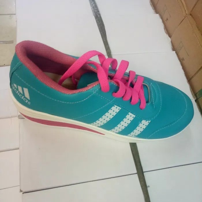 Sepatu Adidas ZX Tosca 2