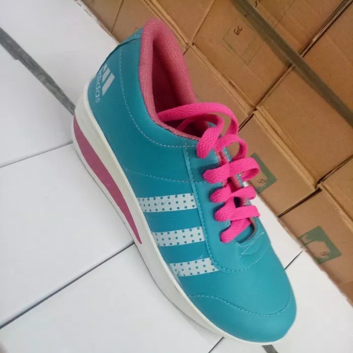 Sepatu Adidas ZX Tosca 3