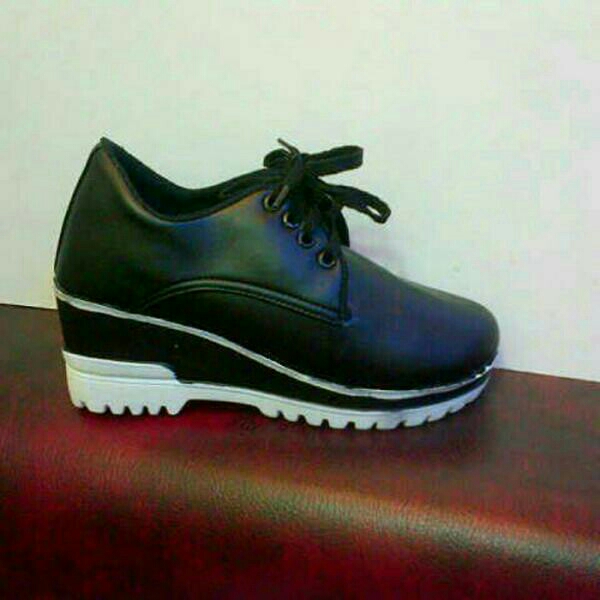 Sepatu Boots Docmar Hitam 3