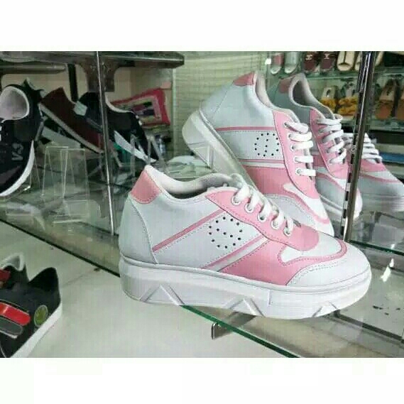 Sepatu Casual Pink 2