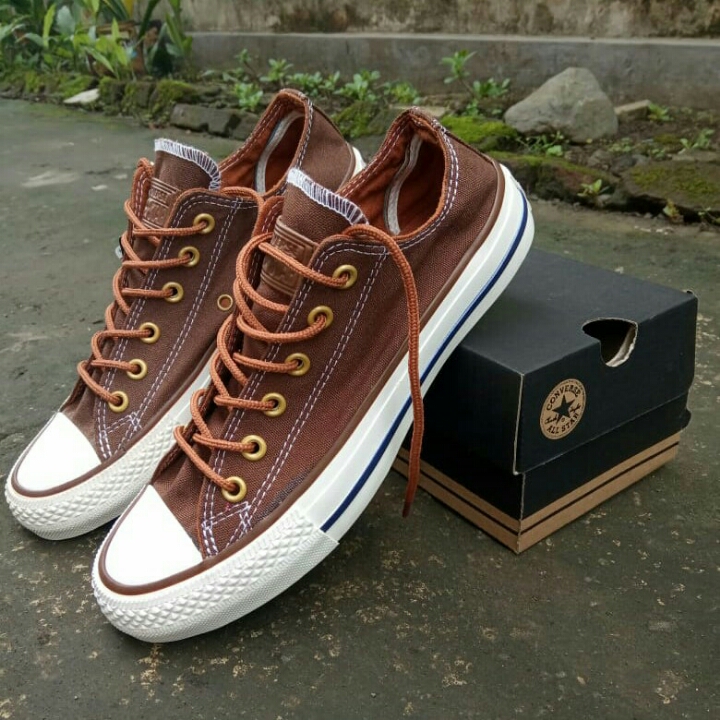 Sepatu Converse All Star 4