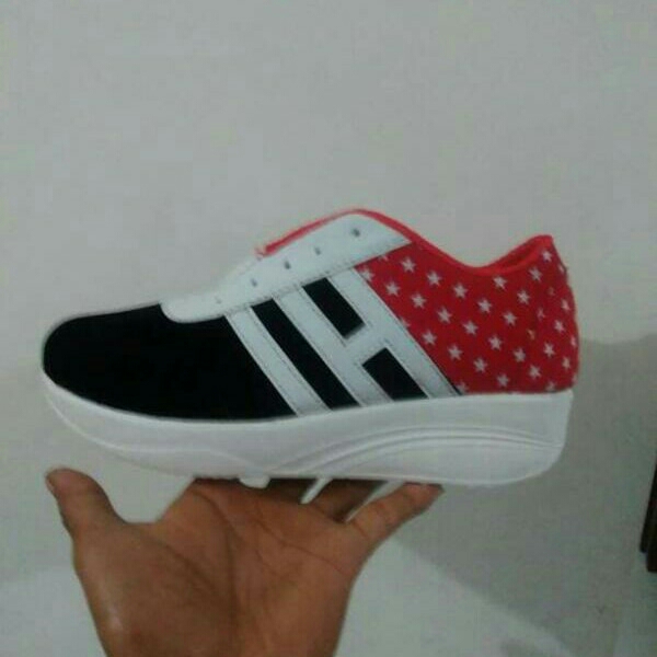 Sepatu Kets Bintang HI 3