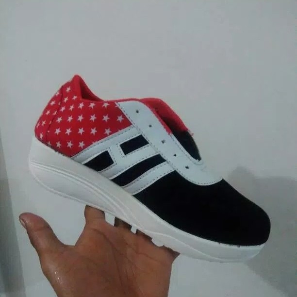 Sepatu Kets Bintang HI Hitam Merah Combine 3