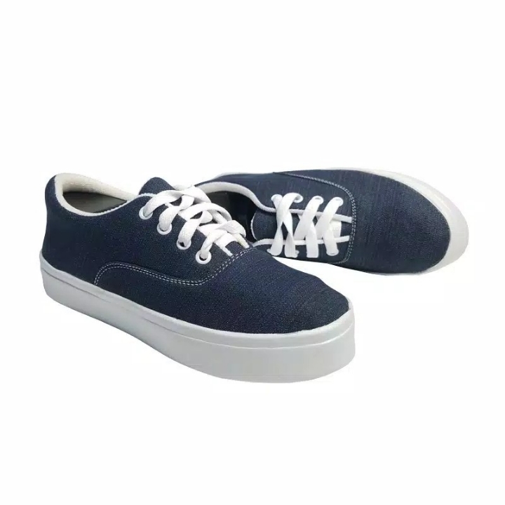 Sepatu Kets Denim  2