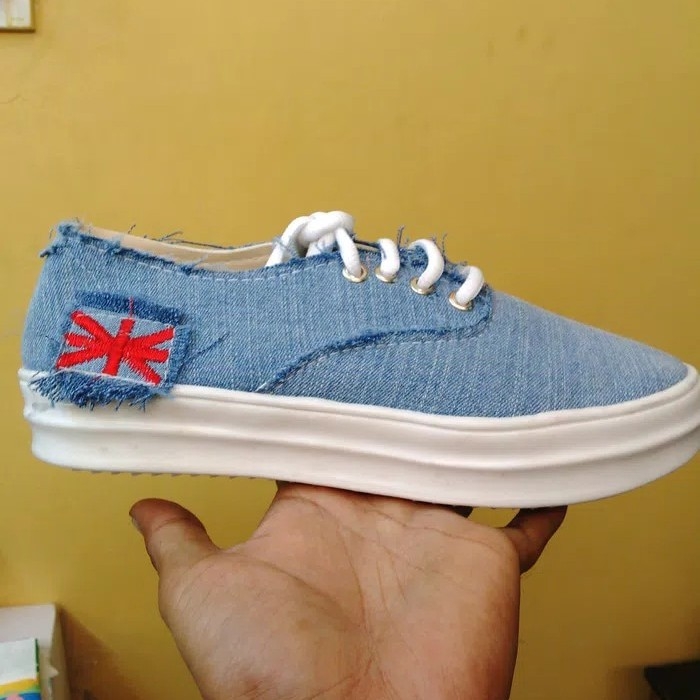 Sepatu Kets Denim Flag UK 3