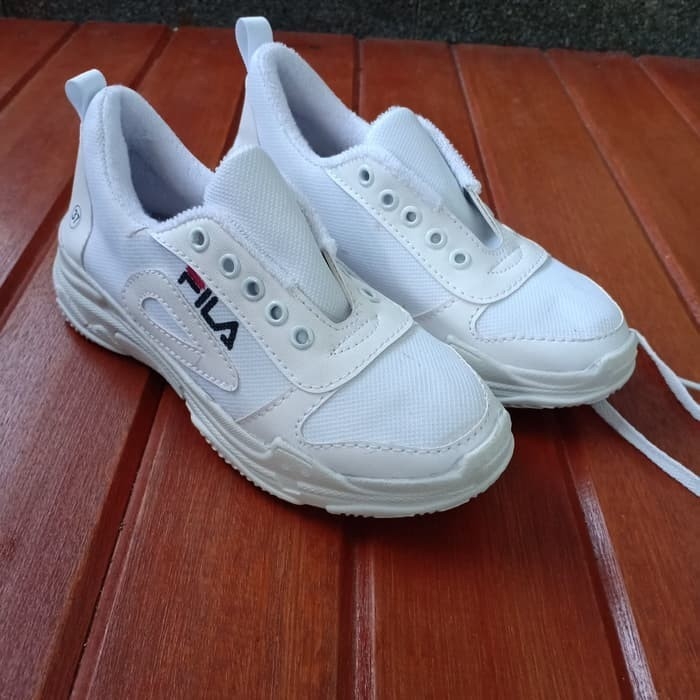 Sepatu Kets Fila BD10 Putih 3