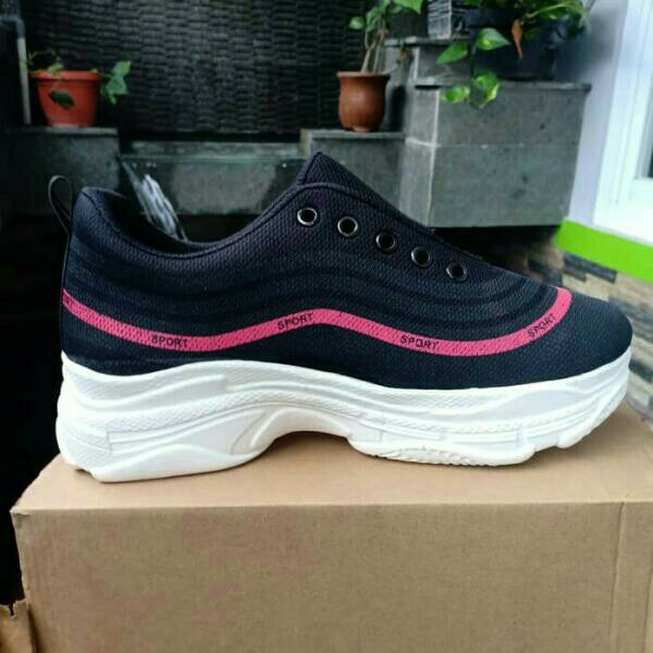 Sepatu Kets Sporty B01 2