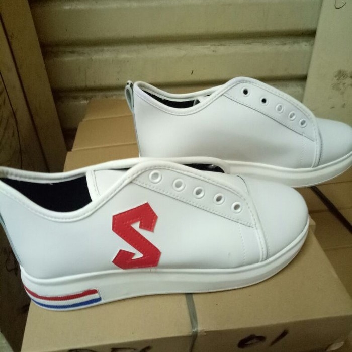 Sepatu Kets ZZ Putih 3