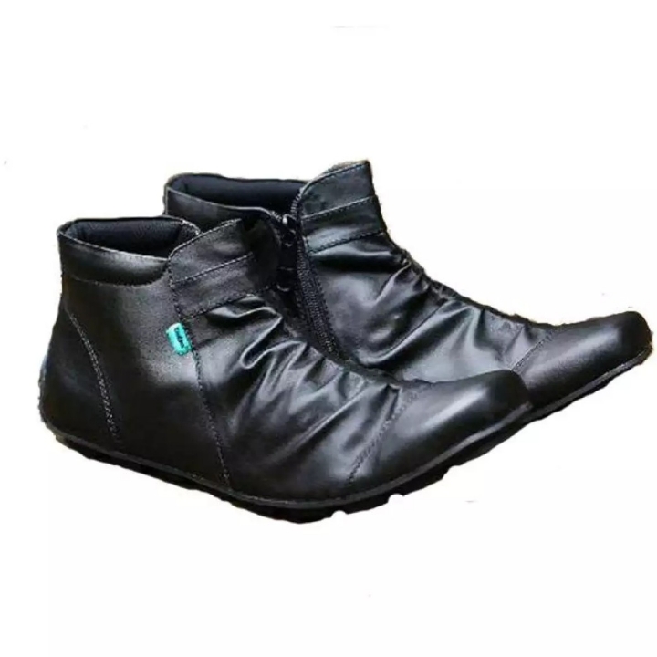 Sepatu Kicker 2