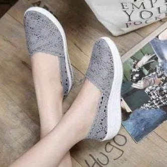 Sepatu Slip On Brukat Emory Abu 3