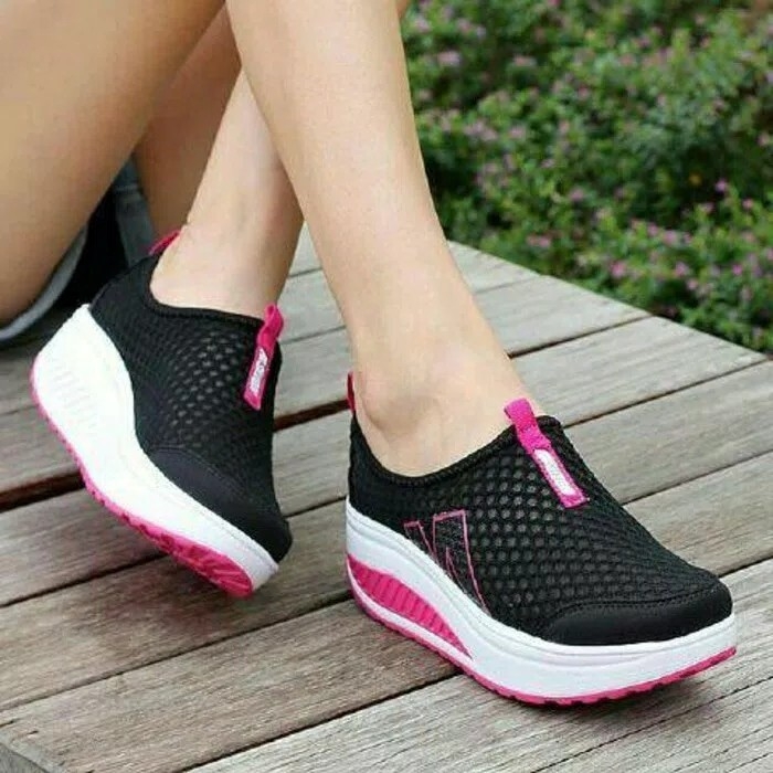 Sepatu Slip On Jala M HITAM 2