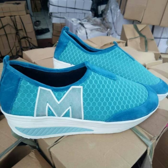 Sepatu Slip On M Jala Tosca 3