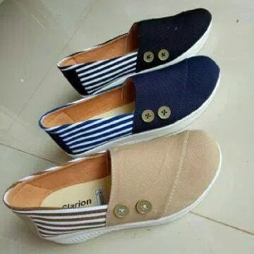 Sepatu Slip On Toms Cream 2