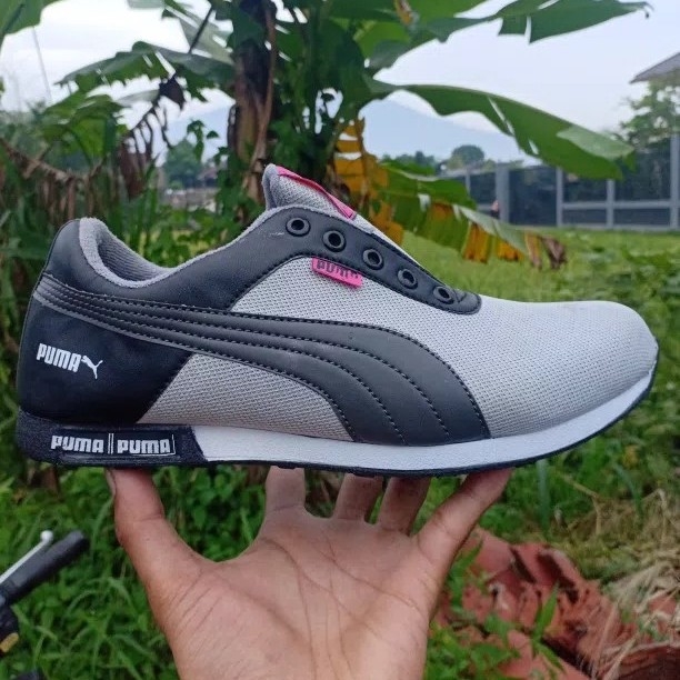 Sepatu Sneakers Puma TP Hitam 2