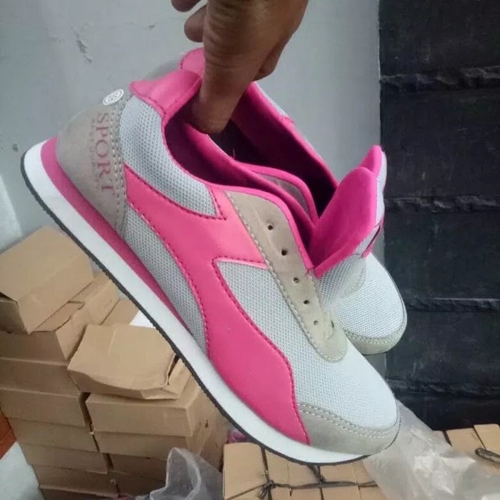 Sepatu Sneakers Sport Abu Pink 2