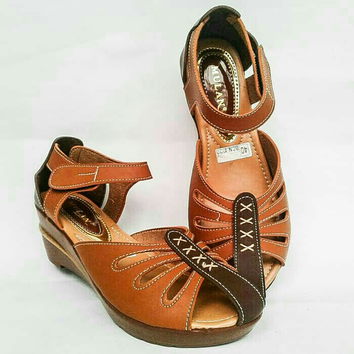 Sepatu Wanita Wedges 2