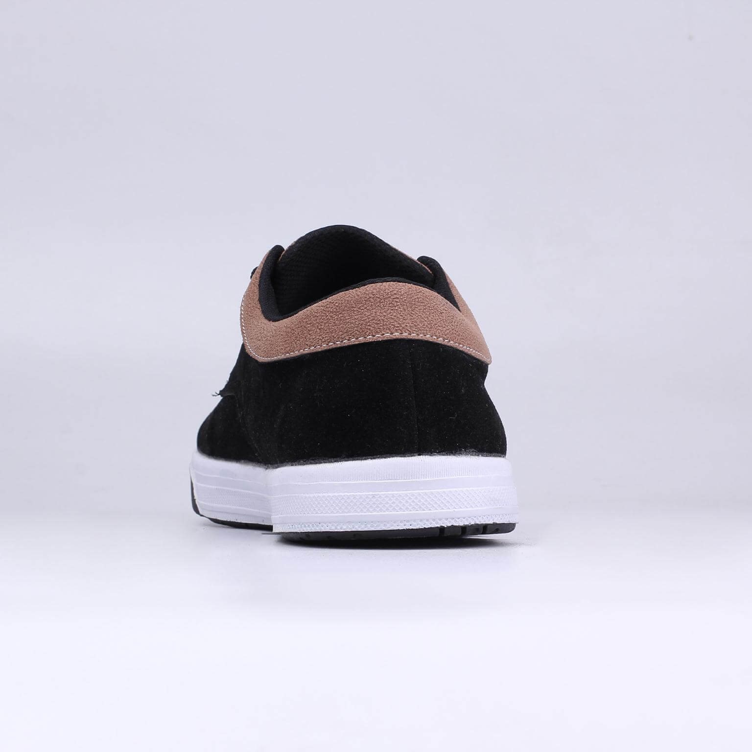 Sepatu Casual Sneaker Pria 2