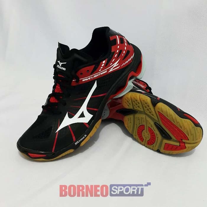 Sepatu Olahraga Merek Mizuno 2