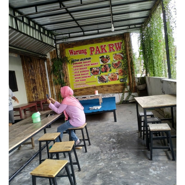 Warung pak RW - Pasirian 2