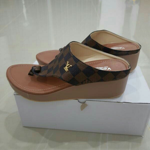 Wedges DH179 Coklat 2