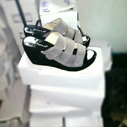 Wedges EL59 Abu-abu 2