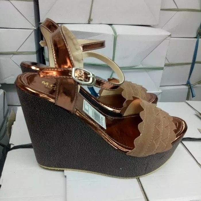 Wedges Hak Tinggi Mocca 2