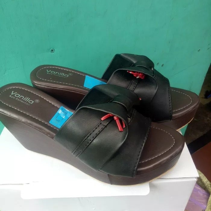 Wedges MG Pita Hitam 2