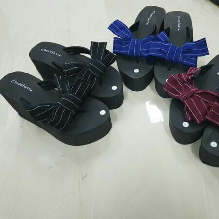 Wedges Spon DN25 Hitam 2