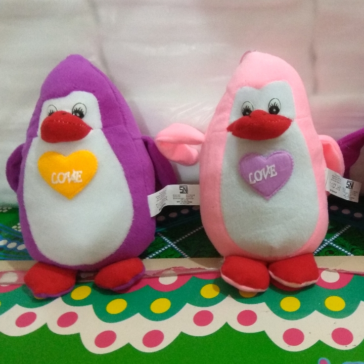  Boneka Pinguin 