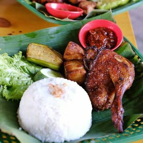 Nasi bebek bakar