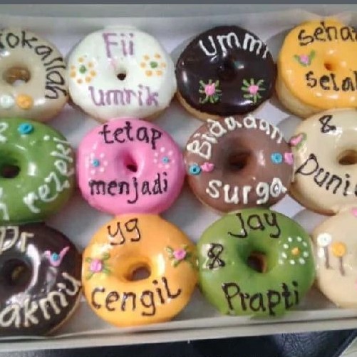 Paket Donat Ulang Tahun 12 Pcs