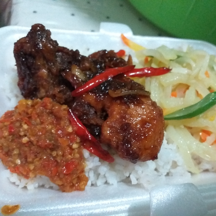 1 PAKET Nasi Ayam Kecap