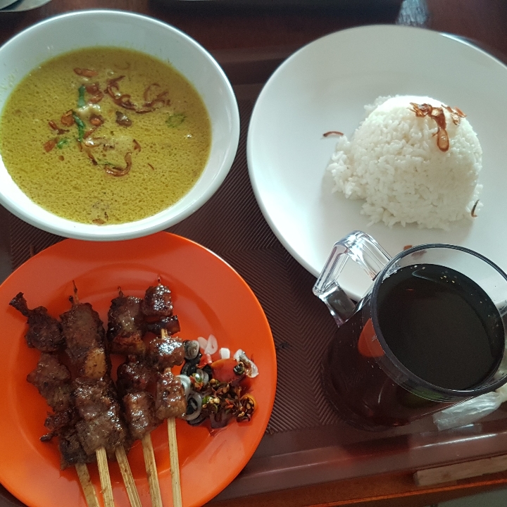 1 Paket Sate Maranggi Dan Empal Gentong Dan Nasi